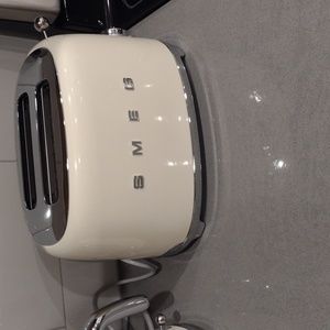SMEG TOASTER - CREAM